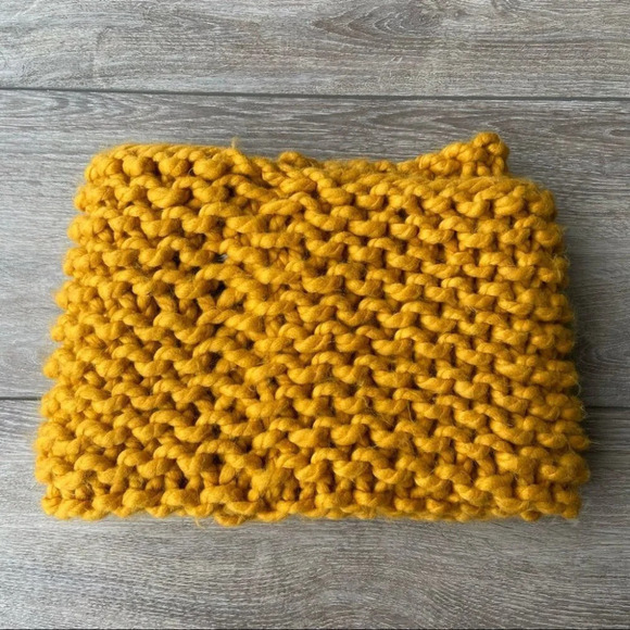 Zara Chunky Knit Snood Infinity Scarf in Mustard Yellow - Picture 7 of 8